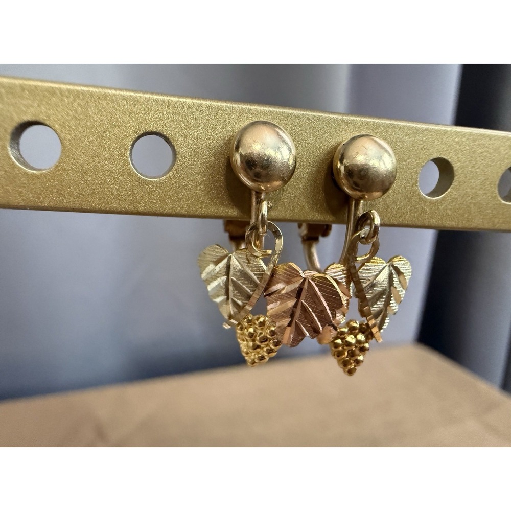 Black Hills Gold 3 Leaf Grape 14KGF And 10K Gold Clip On Earrings